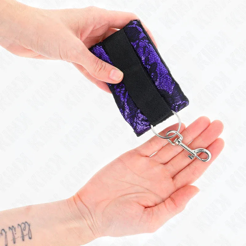 Kink – Attentes Poignets Courtes en Dentelle de Velours et Reliure en Nylon Violet / Noir 23 X