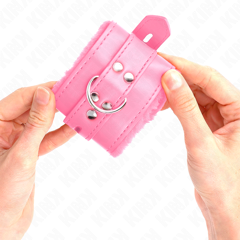 KINK - SUJECIONES DE MUÑECA CON FORRO DE PIEL, AGUJEROS CUADRADOS ROSA Y CINTURÓN ROSA AJUSTABLE 17-29 CM X 6 CM