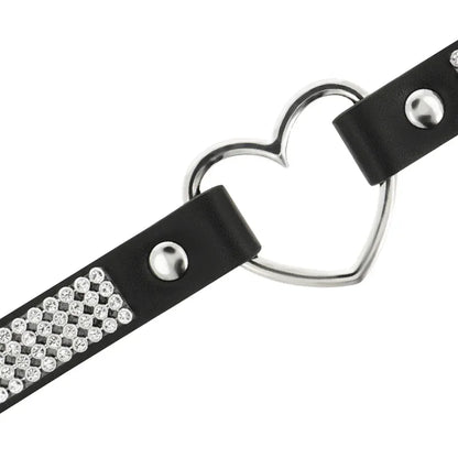 Coquette Chic Desire – Ras de Cou en Cuir Vegan avec Coeur