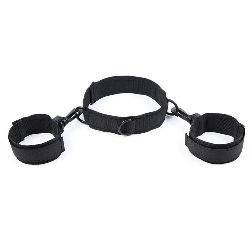 Ohmama Fetish – Menottes et Collier en Nylon