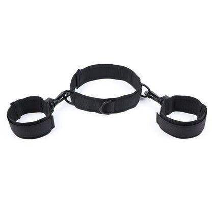 Ohmama Fetish – Menottes et Collier en Nylon