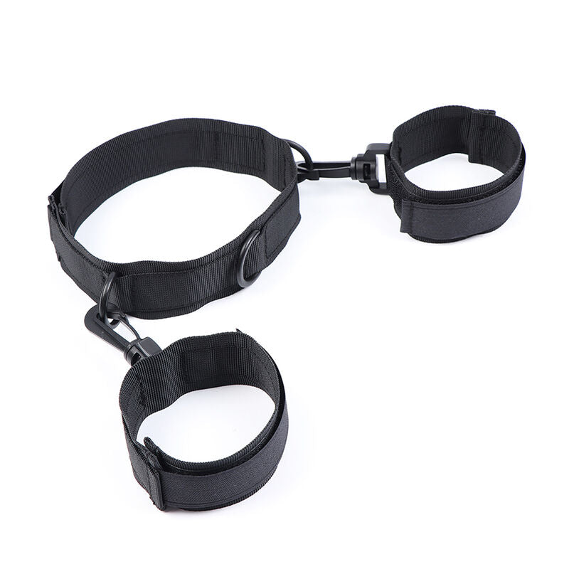 OHMAMA FETISH - MENOTTES ET COLLIER IN NYLON