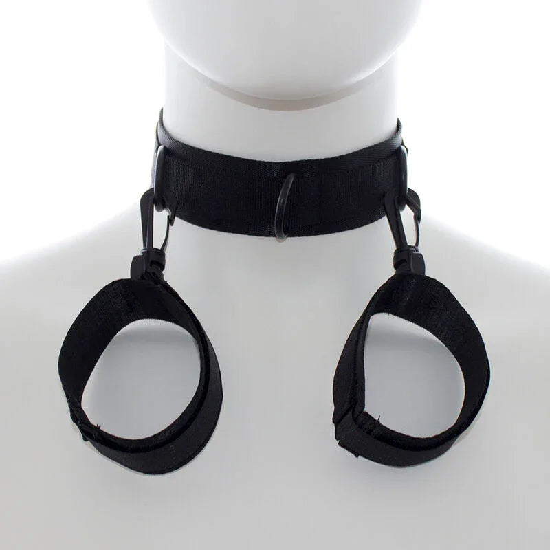Ohmama Fetish – Menottes et Collier en Nylon