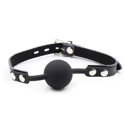 OHMAMA FETISH - BÂILLON BALLE EN SILICONE AVEC CEINTURE EN CUIR (CHAINS INCLUDED)