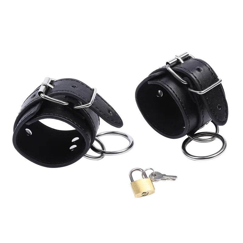 Ohmama Fetish – O Ring Retenues de Poignet Verrouillées
