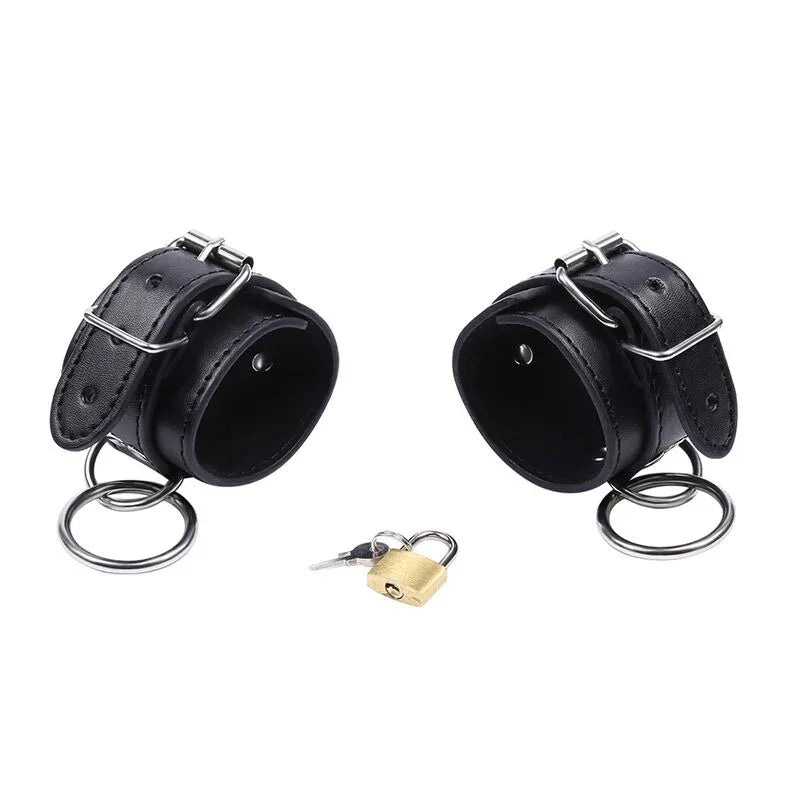 Ohmama Fetish – O Ring Retenues de Poignet Verrouillées