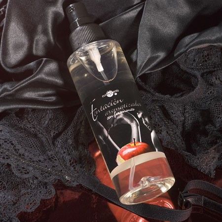 TEMPTATION - DÉSODORISANT D'AMBIANCE AUX FRUITS ROUGES AVEC PHÉROMONES