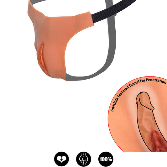 DESEO OCULTO - ALTER EGO TANGA AJUSTABLE CON VAGINA ABIERTA COLOR CARNE