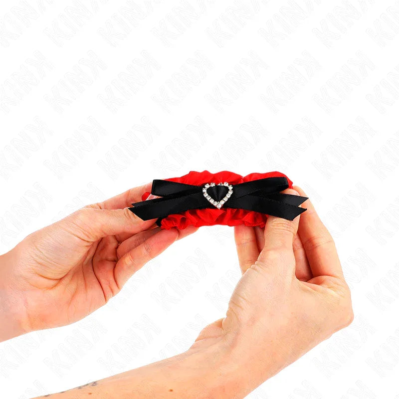 Kink – Attentes Poignets Élastiques en Dentelle Détails Coeur Rouge Réglables 22 35 cm