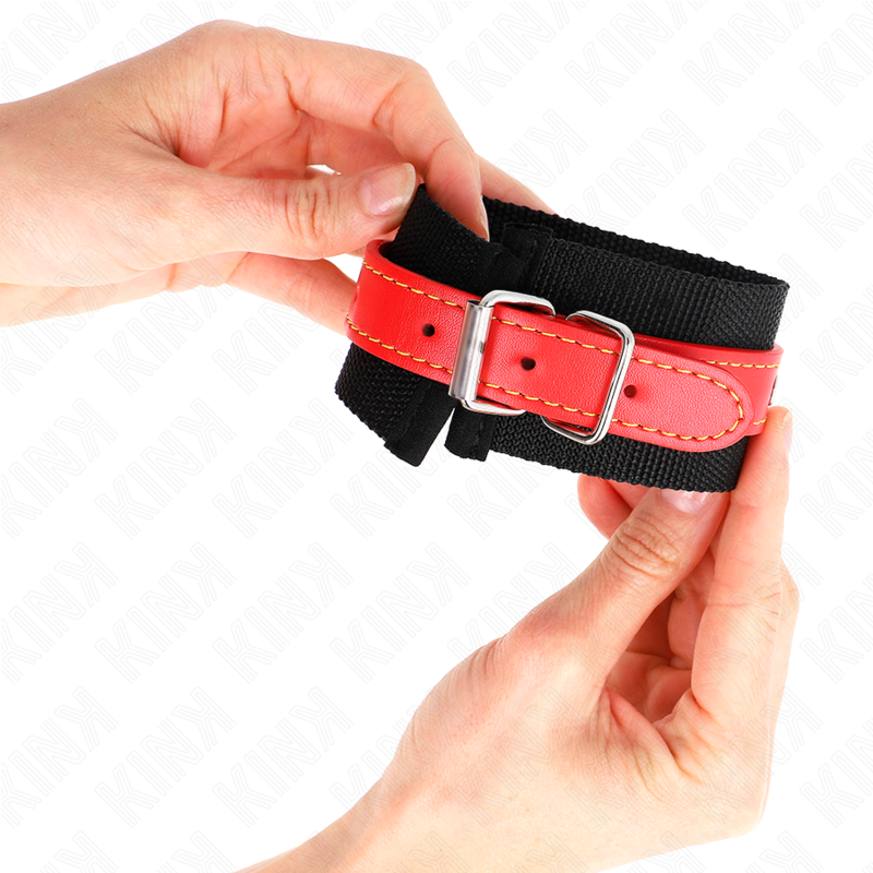 KINK - REPOSAMUÑECAS DE NYLON NEGRO CON CUERO ROJO AJUSTABLE 19-24 CM X 5,5 CM
