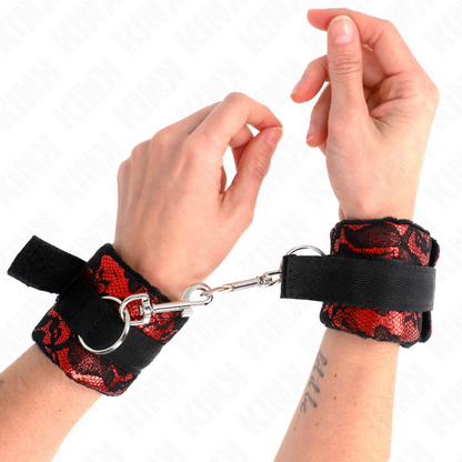 KINK - RESTRICCIONES DE MUÑECA ROJAS Y NEGRAS DE SCANDAL