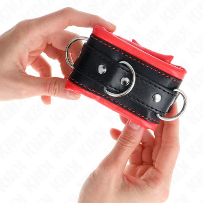 Kink – Appui Poignets Lourds Doublés de Fourrure Rouge Ajustables 20 30 cm X 6 cm