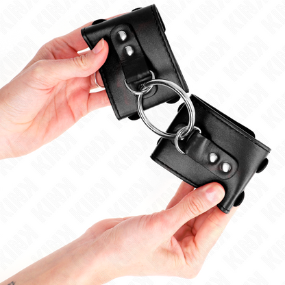 KINK - APPUI-POIGNETS FIXES AVEC ANNEAU ET CLOUS RÉGLABLES NOIR 17-22 CM X 6.5 CM