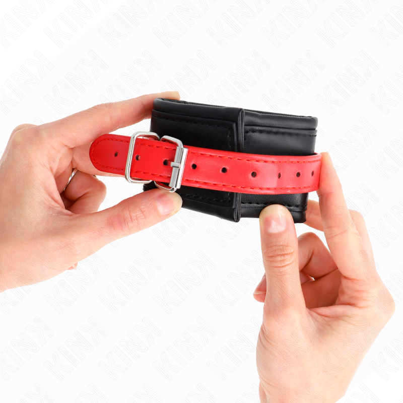 KINK - SUJECIÓN DE MUÑECA NEGRA CON CINTURÓN ROJO AJUSTABLE 17-28 CM X 6 CM