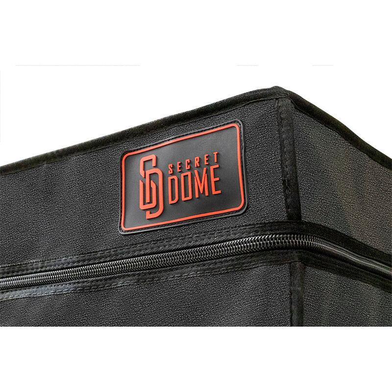 Kink club cabina bukkake noir et rouge – Secret Dome