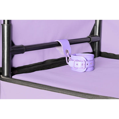 Kink club cabina bukkake morado – Secret Dome