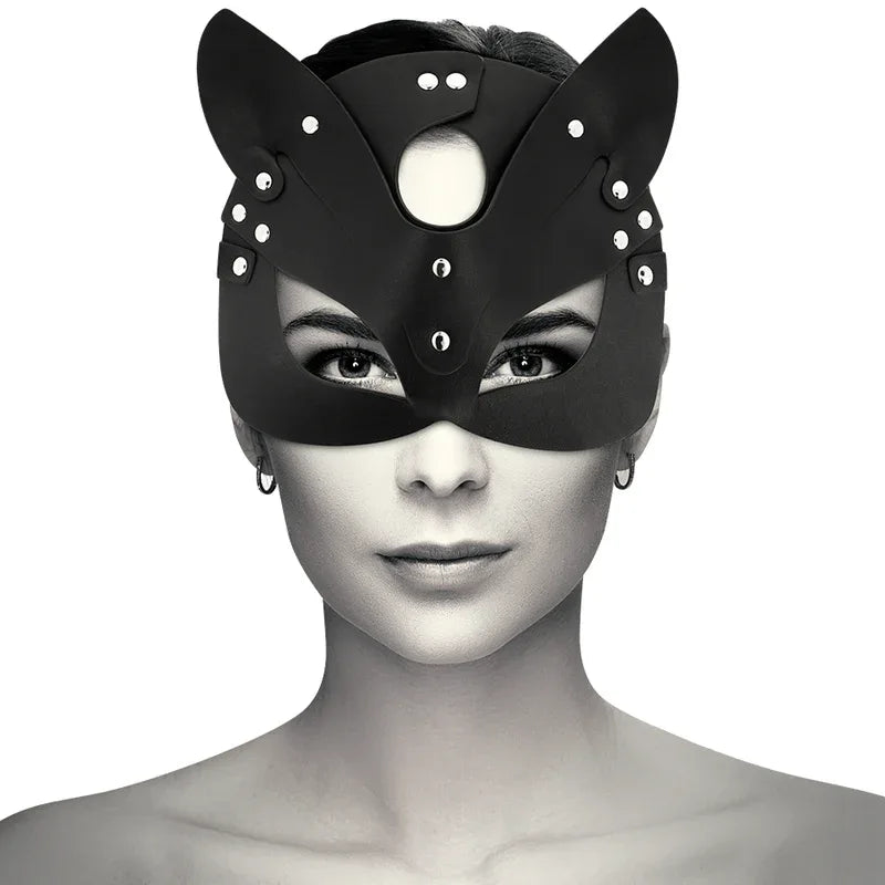 Coquette Chic Desire – Masque en Cuir Vegan avec Oreilles de Chat